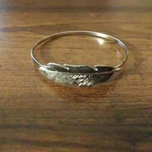 Metal Feather Bracelet